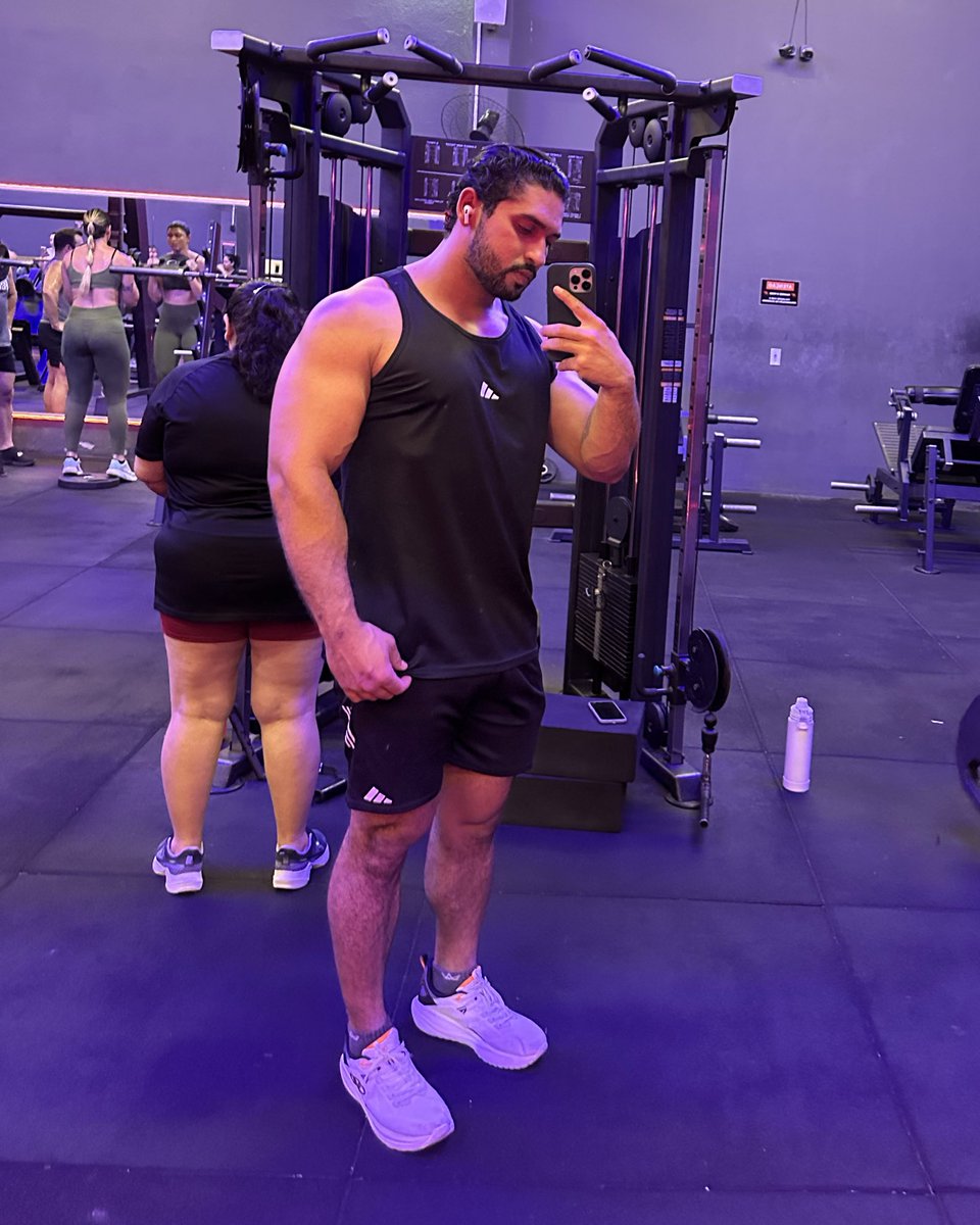 NutriDoRecheio's tweet photo. Reaparecendo neste site 🦾

#gym #lifestyle #nutri https://t.co/bxhR3iQsCQ
