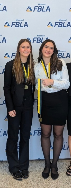 Congratulations to Drew Miller &amp; Addington Roberts for qualifying for FBLA State in Visual Design. 

Keep making your mark on &amp; off the court! ⛹️‍♀️📈

<a href="/GreenfieldRIV/">Greenfield R-IV School District</a>