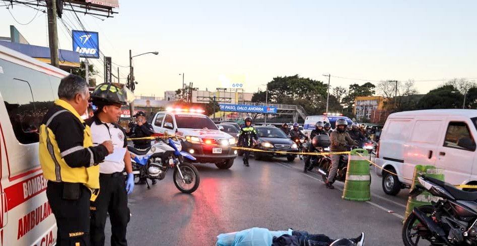 LO ÚLTIMO:

Motociclista fallecido tras accidente en Calzada San Juan y 6ta. Avenida zona 7.