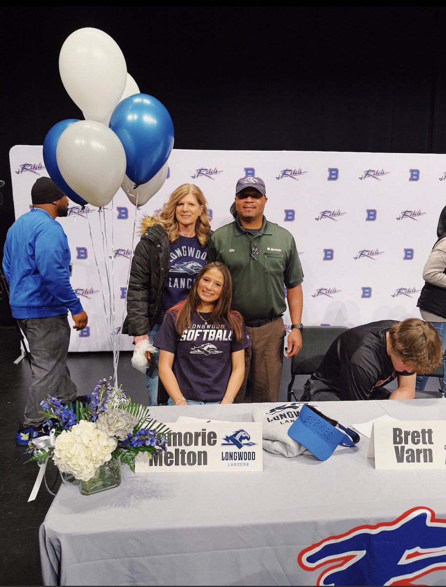 Memorie_101 tweet media