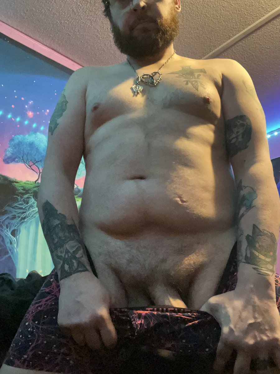 Daddyapocalypse's tweet photo. It would be easier if you helped daddy instead of just staring! #daddy #bwc #onlyfan #nsfw #whitecockwednesday https://t.co/iokGv3c3dF https://t.co/MwIDc5CSOh