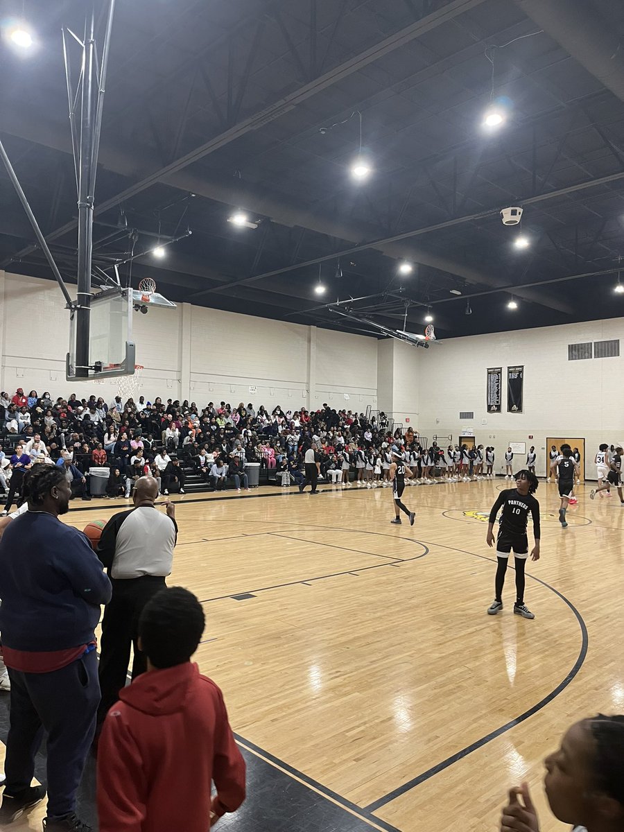 NewtonCoSports1's tweet photo. Another great game brewing. Indian Creek girls won the first one. The boys are now taking on Veterans for the NewRock Championship. https://t.co/mUIBHvJ8Ra