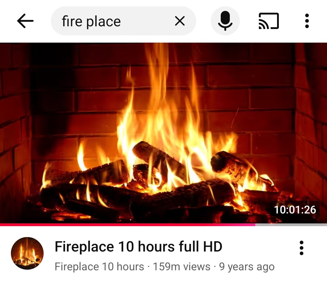 दोस्तों आप लोग.
YouTube पर 1 वीडियो से कितना पैसा कमाया जा सकता है?
10 हज़ार?
50 हज़ार?
1 लाख?
5 लाख?
50 लाख?
1 करोड़?
लेकिन अगर मैं कहूँ
कि सिर्फ 1 वीडियो से 9 साल में 10 करोड़ रुपए कमाए गए हैं?
हाँ, ये सच है।
एक लड़के ने “Fireplace” नाम से YouTube चैनल बनाया।
उसने कोई 10 घंटे