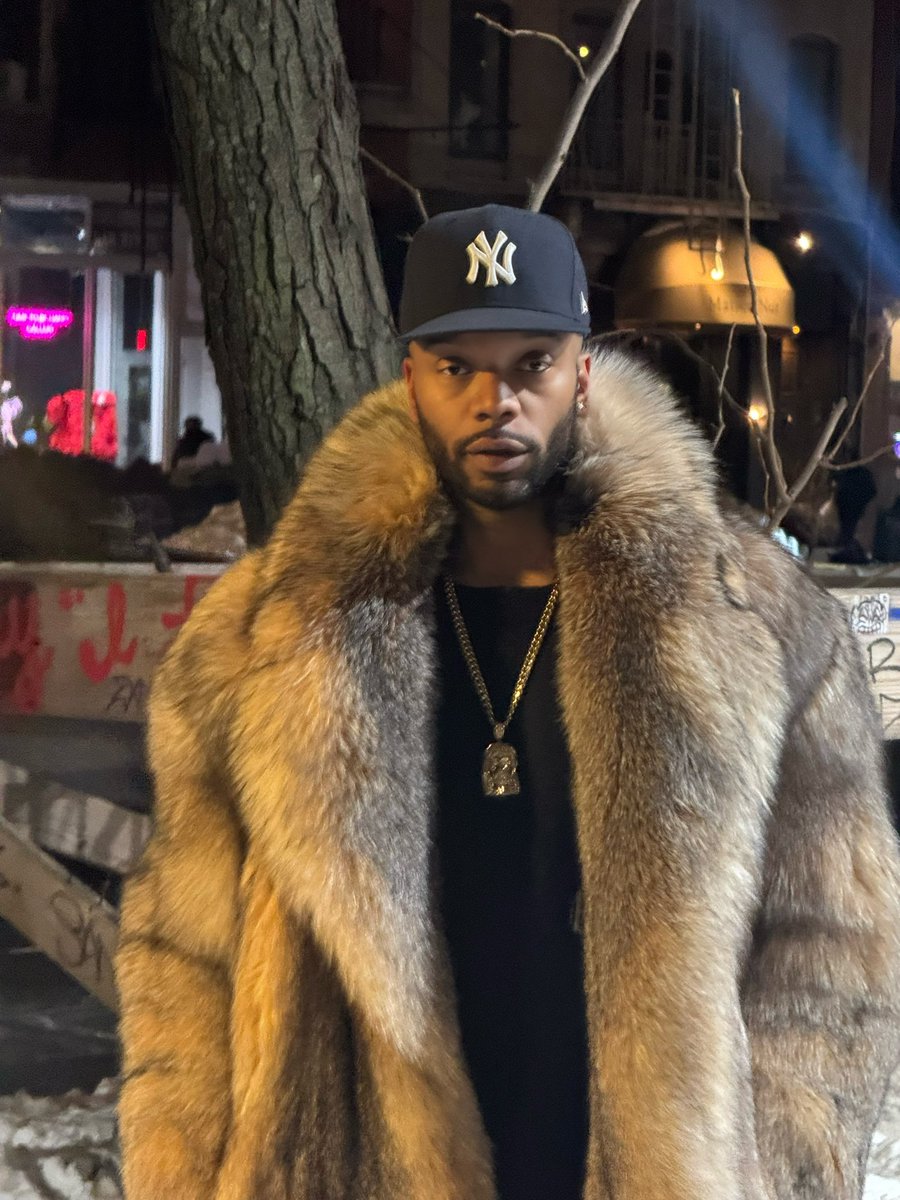 LookAtDustin tweet media