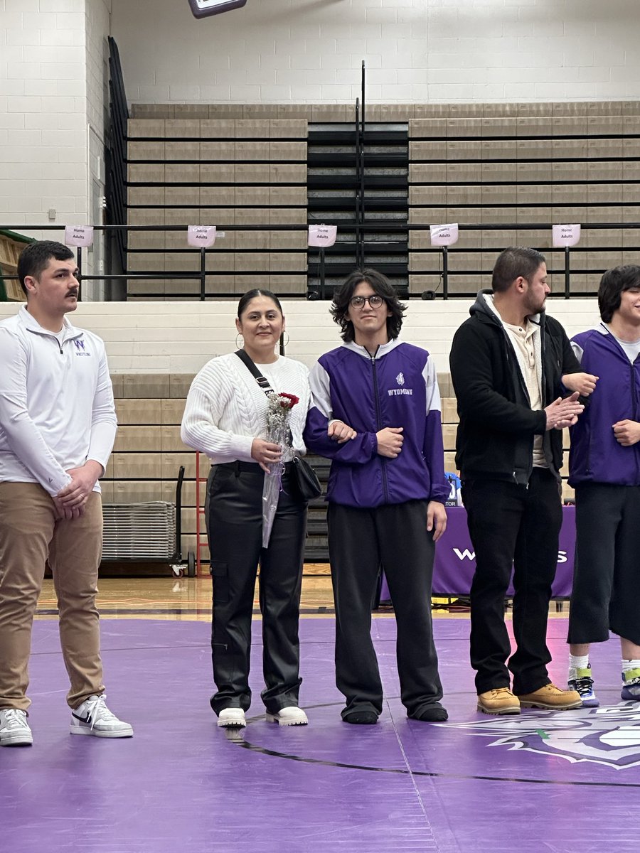 Wyoming Wolves tweet media