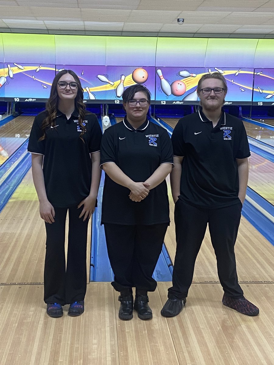 MountieBowling's tweet photo. 6A WEST ALL-CONFERENCE!!

Huge Congrats to our All-Conference bowlers!

Conference Champion FR Rose Stewart!

Conference Runner-up SR Brooklynn Galutza!

4th Place Finish SR Kamran Smith!

#FAMILY #rollmounts #GoBlueGo

@kwucoyotes @BakerBowling @rhs_21 @RHSMounties @PaulADrps https://t.co/oRHSmsJ5Oj