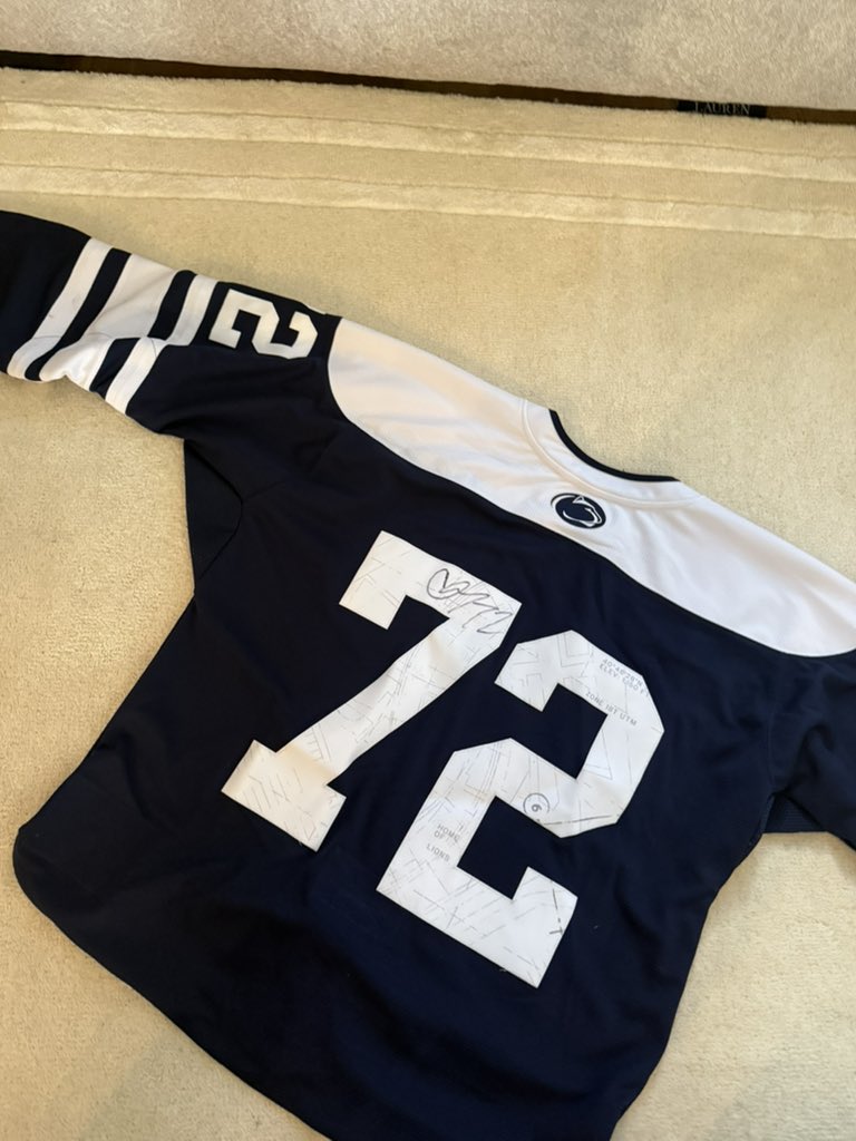 1NCRDB1's tweet image. Hold ur head high bro you gone be straight! shit happens learn from it. Still rooting for you 72!