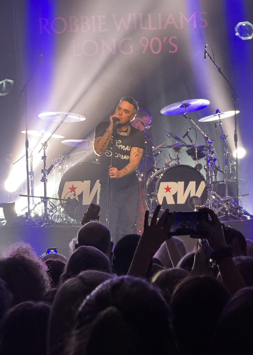 Gareth GG tweet media