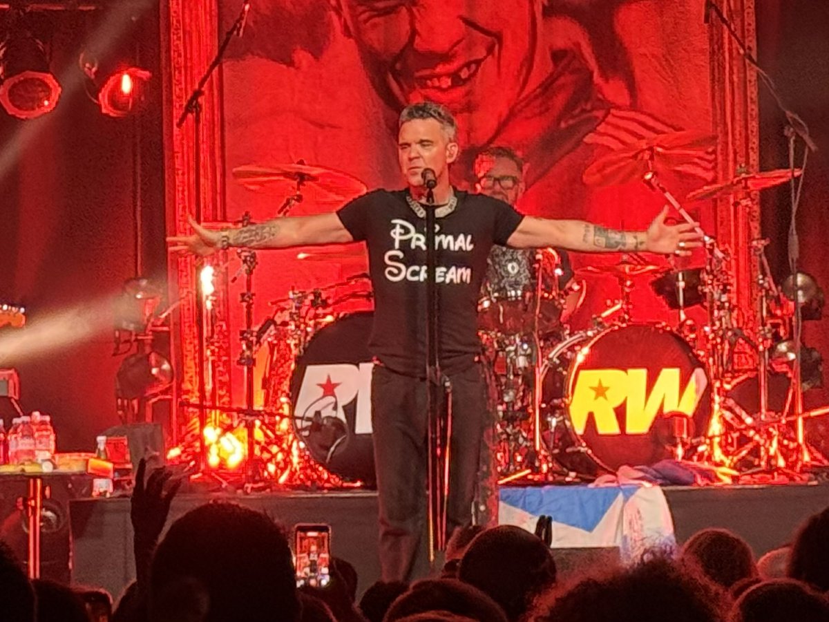 Gareth GG tweet media