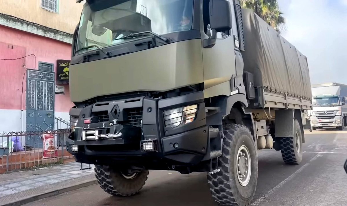 ⛔ شكرا للمخزن
مثلما وفر أجمل الملاعب للترفيه وفر أحدث المعدات اللازمة للكوارث
إجلاء مايفوق 150 ألف من البشر وإخلاء مدينة وقرى ودواوير قبل وقوع أي كارثة وعدم تسجيل أي حالة وفاة بحمد الله يجعلنا نزداد فخرا بوطننا وبقائدنا وبكل المسؤولين الشرفاء في هذا الوطن
دمتم دخرا لنا 🇲🇦🙏❤️