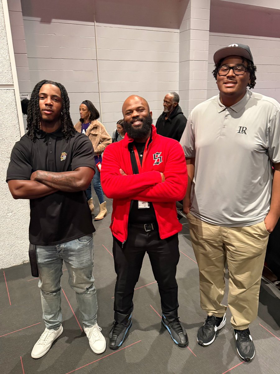 The work shows. The grind pays off. #EAT 

Proud of these young men for putting in the work in the classroom and on the field. Congratulations to <a href="/AGantt69SHS/">Antonio Gantt Jr</a> (<a href="/LRbears/">Lenoir-Rhyne Bears</a> ) and <a href="/meliq9mcgowan/">meliq “Liq” mcgowan 🏅</a> (<a href="/ECUPiratesFB/">ECU Football</a> ) on signing their Letters of Intent.