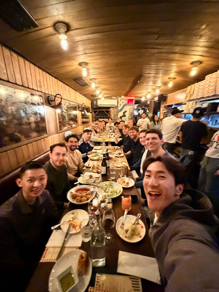 timjulien tweet media