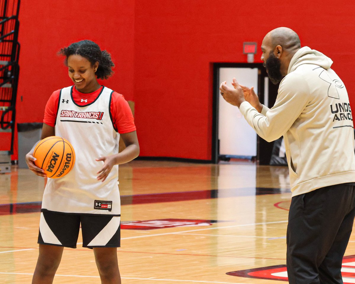 RedFlashWBB's tweet image. Back in action tomorrow👀

#SFUwbb #FlashMentality #GoRedFlash