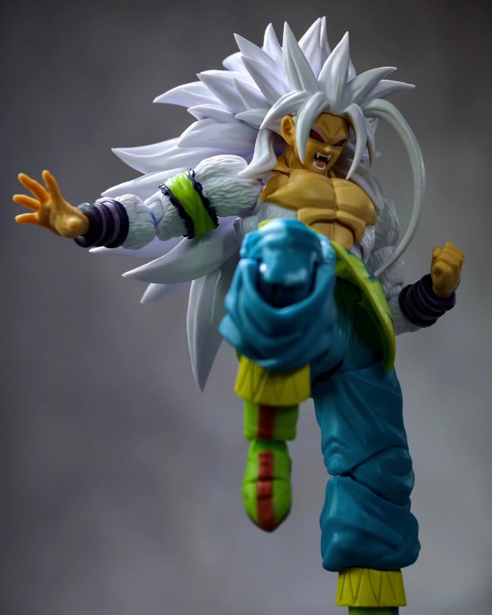 Robie 🌼 tweet media