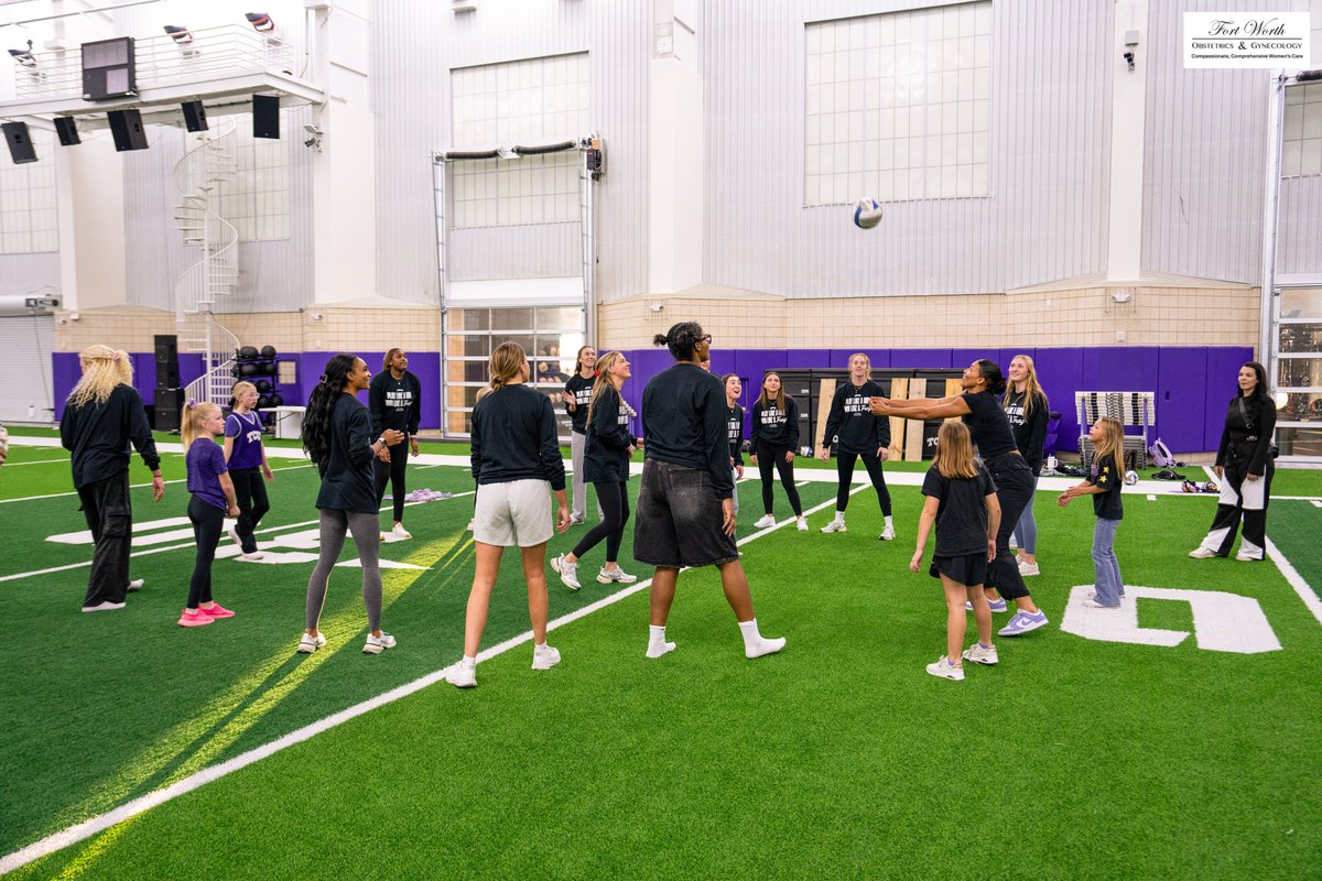 TCUvolleyball's tweet photo. inspiring the next generation 💜

#GoFrogs | #NGWSD https://t.co/fICdHnYSoc