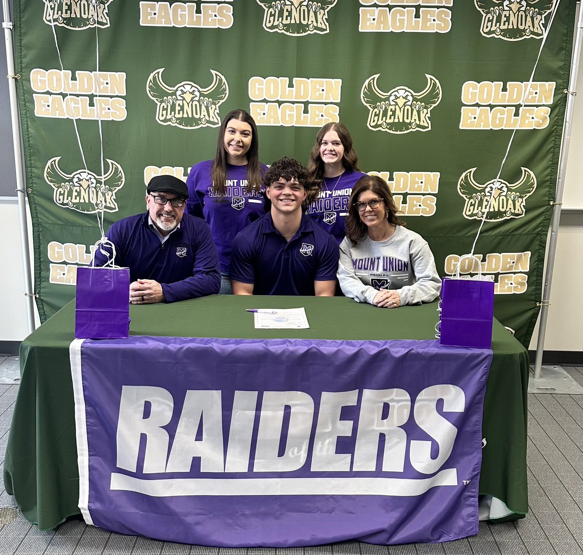 LANDON GILMORE tweet media