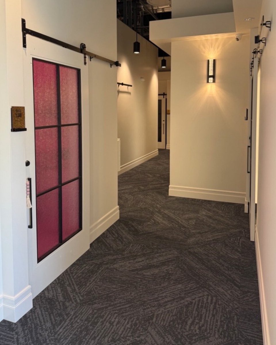 Phenix Salon Suites is NOW OPEN! 

Celebrate their grand opening on Monday, February 9th from 5-7PM. 

Meet the staff, explore remaining suites, and discover a space for all your hair, brows, lashes, and esthetics needs. 

📍571 Town Center Dr. Oxnard, CA 93036