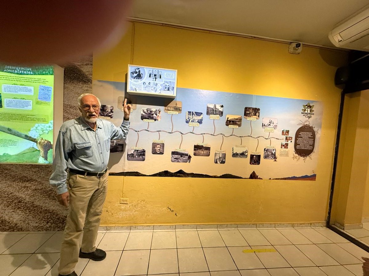 onumujeressv's tweet image. Durante la visita, destacaron la labor del equipo del #MUPI para rescatar, visibilizar y dignificar la memoria y las contribuciones de las mujeres salvadoreñas, reconociendo su papel clave en la historia y la cultura del país.