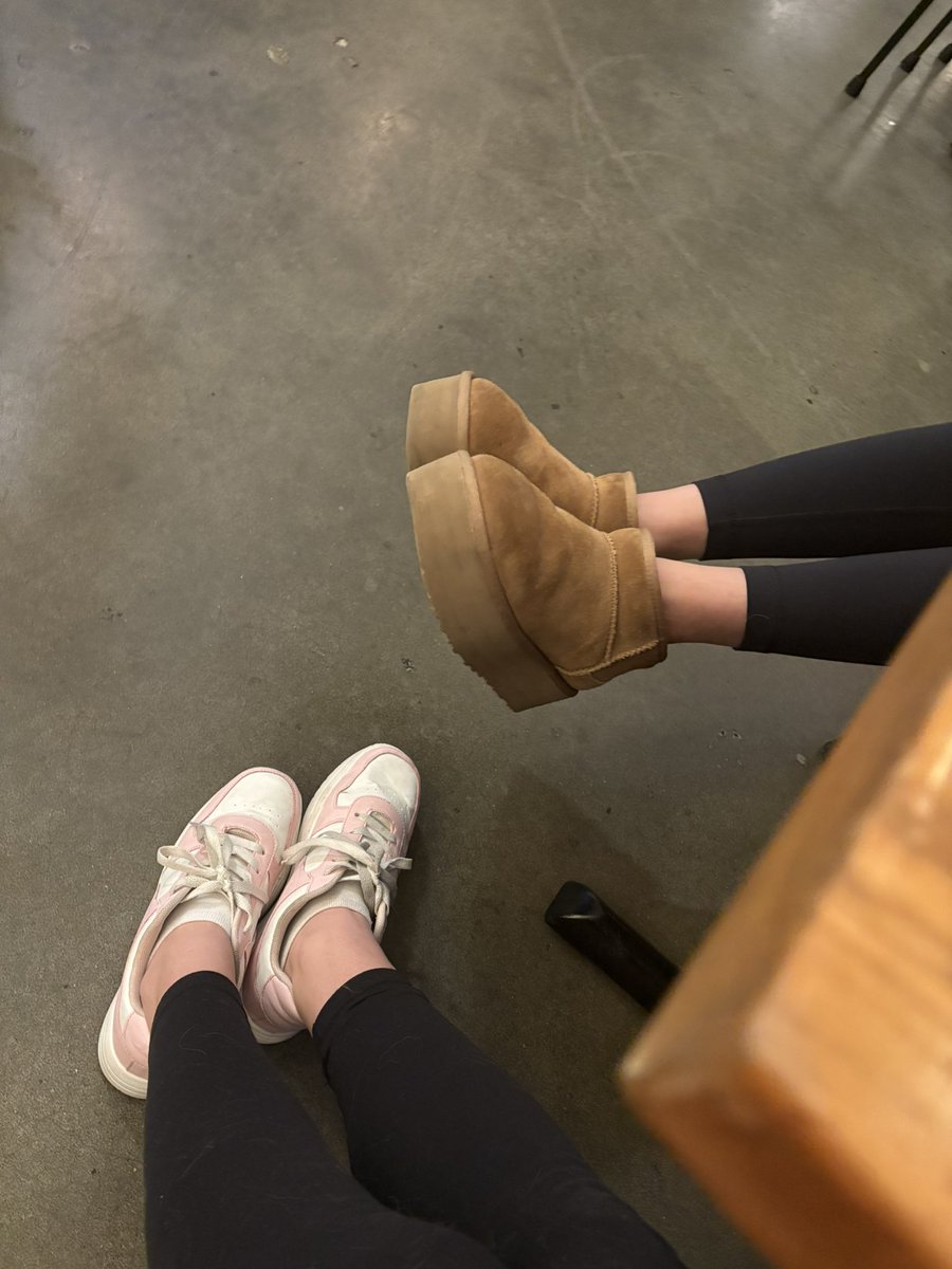 dinner on you <a href="/goddessSerenaV/">Serena 👑</a>