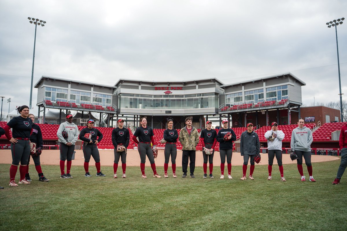 Arkansas Softball tweet media