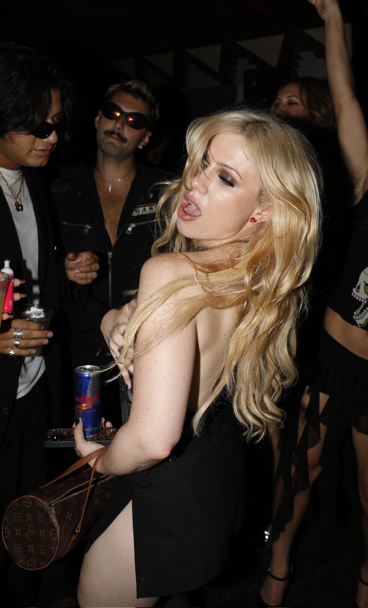 SlayyyterBR_'s tweet image. 