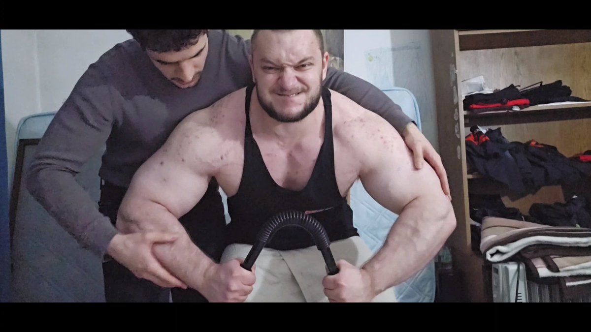 RaduMuscleMachine tweet media