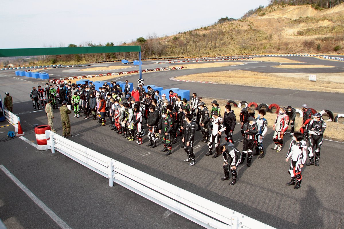 WITHME_RACING's tweet photo. 『ヒザスリ挑戦者求ム！』

■2026年3月14日(日)
HIZA-SURI CAMP＠名阪スポーツランド

跨ったら命を懸ける。それがライダーだ！
バイク初心者の挑戦も待っている！

▼お申し込みはこちら
https://t.co/azjfmkXNSf

#2輪
#ヒザスリ
#名阪スポーツランド
#初心者OK https://t.co/q2nrkpXk0Q