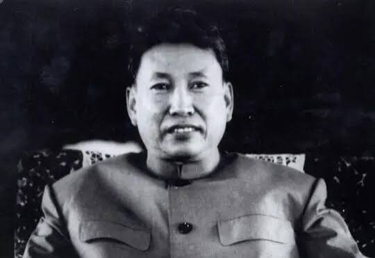 <a href="/fplopez50/">Fernando Lopez 🇧🇷🇨🇳🇷🇺🇨🇴 🇿🇦 🇵🇸🇮🇷🇻🇪</a> Venha para a esquerda, lá tem homens que tratam muito bem as mulheres e crianças de todas as idades.
Tem também um homem que ama criança erradicou a obesidade, principalmente dos ucranianos.
E temos o herói que acabou com a desigualdade e discriminação, todo mundo morreu igual.