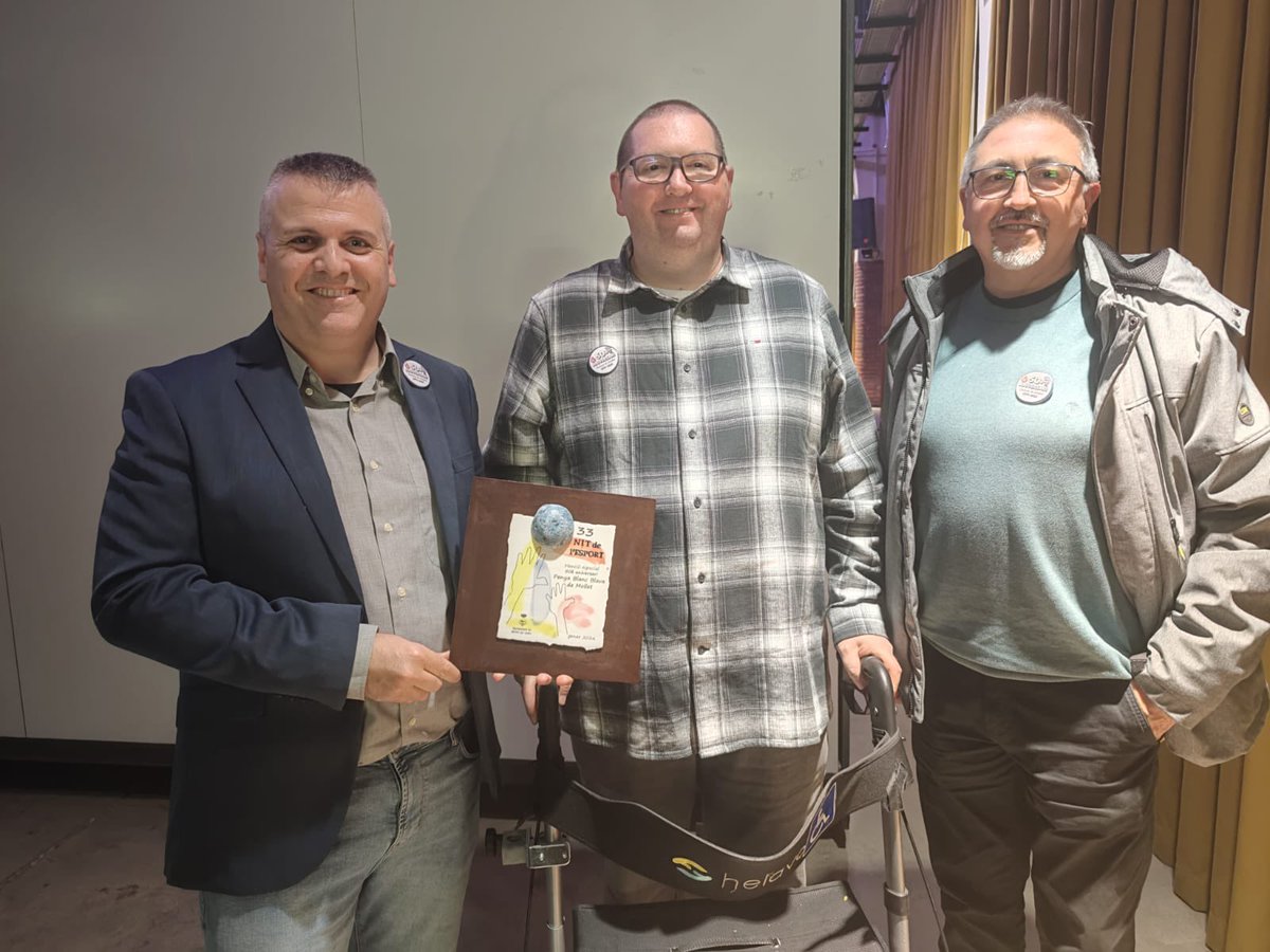 La Penya Blanc i Blava de Mollet, protagonista de la Nit de l’Esport en el seu 50è aniversari

instagram.com/p/DUXcl0DjVwL/…

#RCDE #FCPE