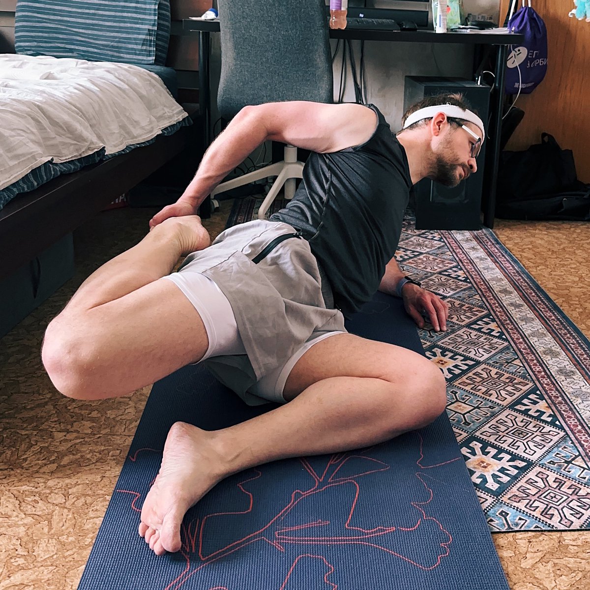 Денис Игнатов tweet media