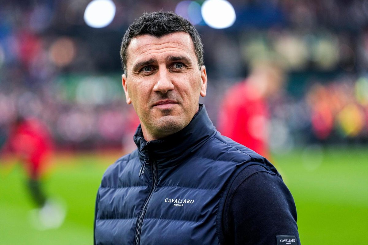 🟣🇧🇪 | Anderlecht poursuit activement sa recherche d'un nouvel entraîneur  ! Outre Thorsten Fink, le nom de Maarten Martens (41 ans) circule également  parmi les options étudiées. Des contacts ont eu lieu