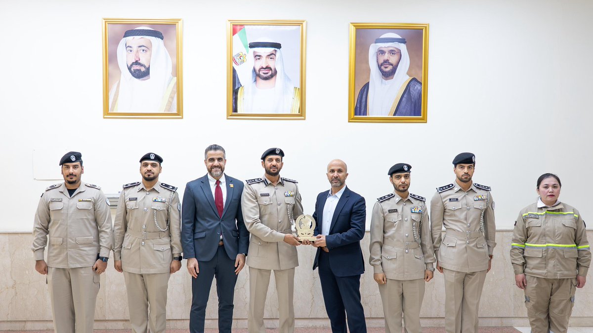 اعتماد دولي مرموق يرسّخ التميز المؤسسي

أكاديمية الشارقة للعلوم الشرطية مركز تدريب معتمد لدى جمعية القلب الأمريكية

instagram.com/p/DUXYptpD081/…