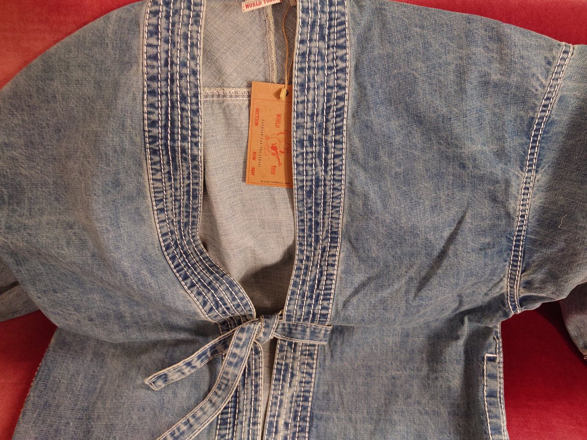 googleplayのプレゼント景品届きました。Google × TRUE RELIGION BIG-T 