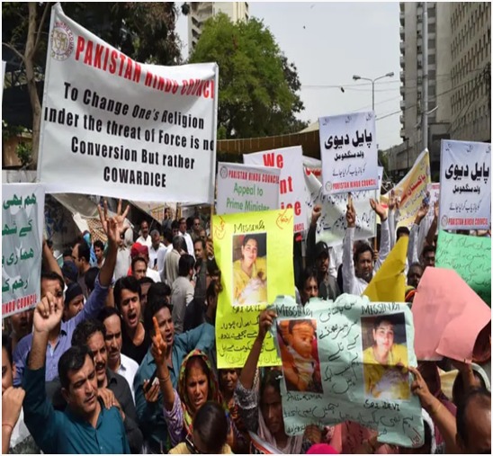 Science graduate BanukMahikan Baloch joined BLA’s Majeed Brigade after witnessing years of military abuse.
When educated women abandon careers for armed resistance, crisis is political, not ideological. 
Crushing justice create rebels.
#BalochSolidarityDay #KashmirSolidarityDay