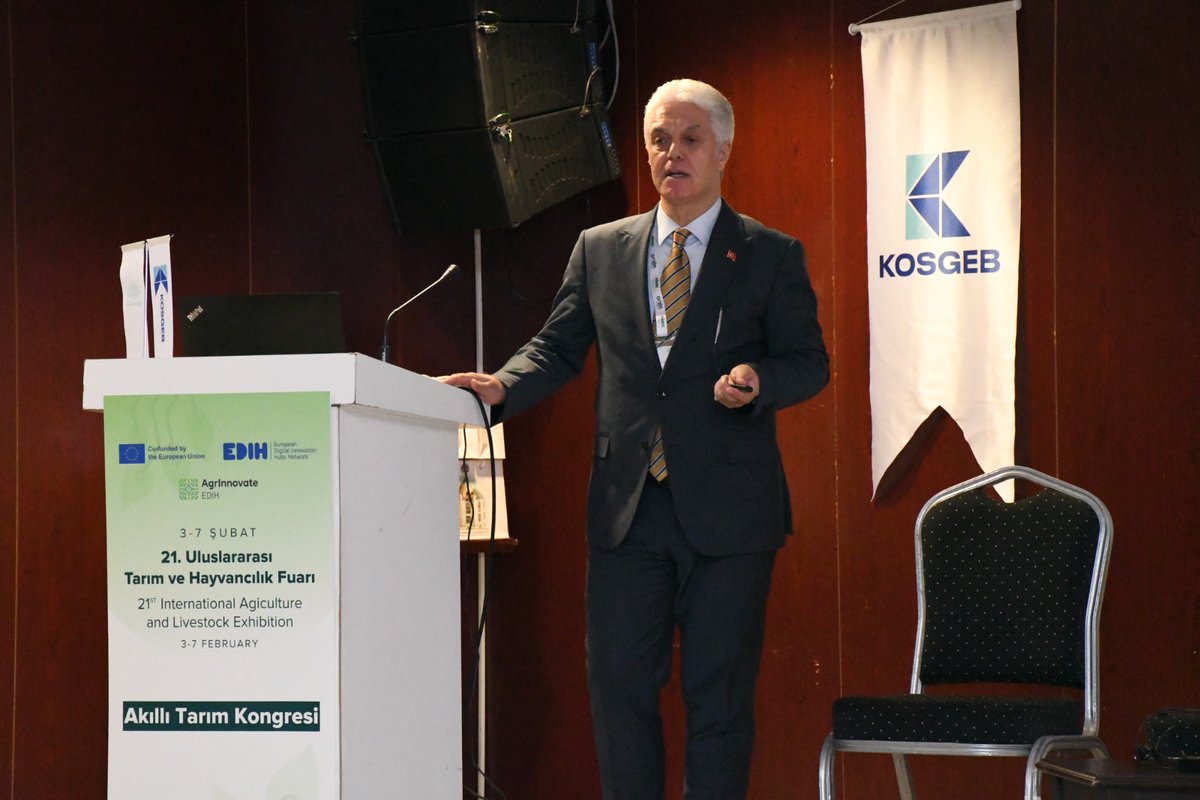 TAGEM Genel Müdür Yardımcımız Sayın Dr. Şerafettin Çakal, 3-7 Şubat tarihleri arasında düzenlenen 21. Uluslararası İzmir Tarım ve hayvancılık fuarına katılmıştır. Fuarda düzenlenen Akıllı tarım sonra kurumumuzu ziyaret etmiştir, ziyaretlerinden dolayı kendilerine teşekkür ederiz.
