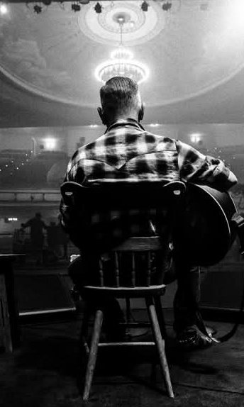 VLafora's tweet image. Bruce morning Davide. Enjoy your #SpringsteenThursday mio fratello
📷 By Rob DeMartin