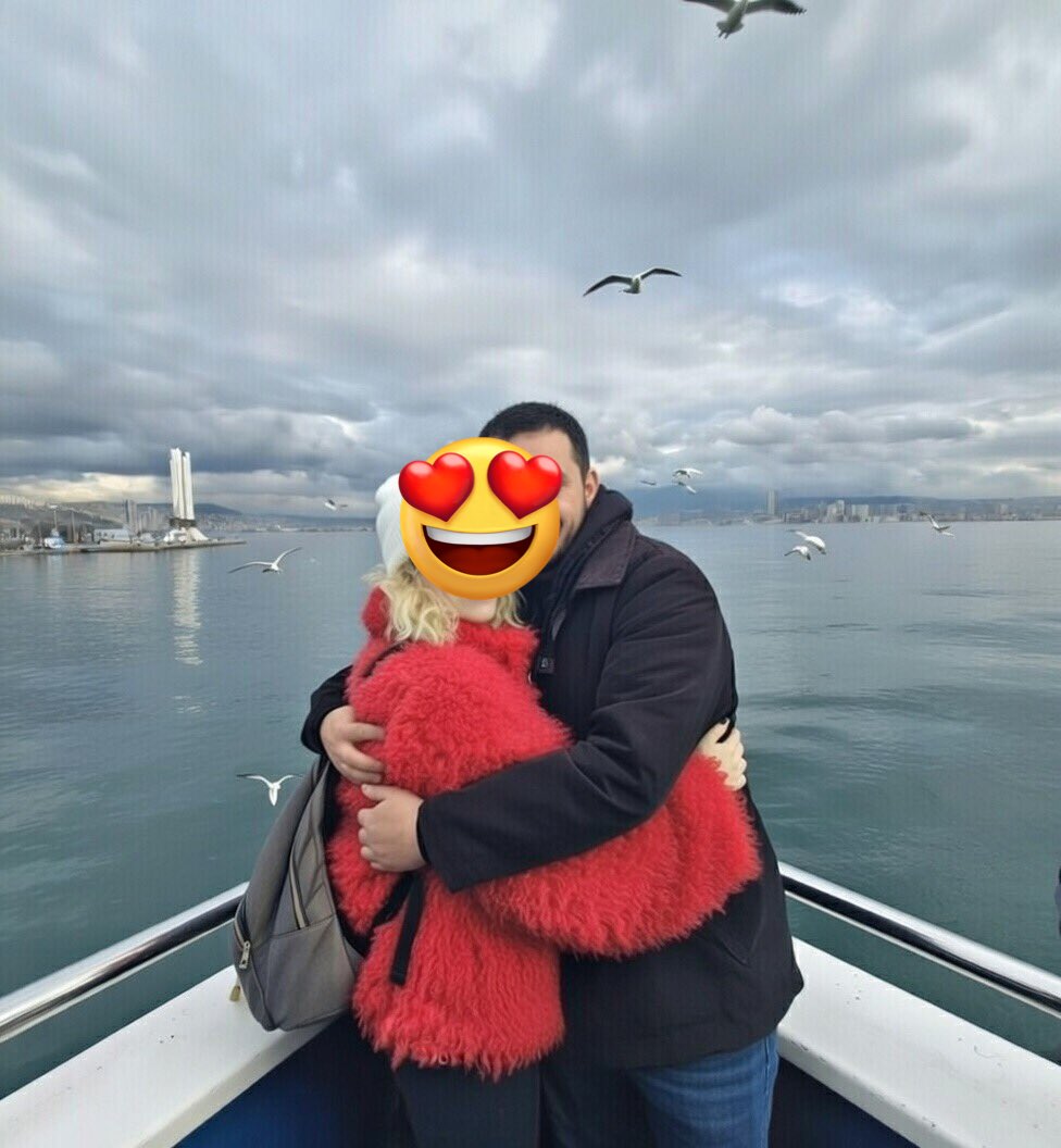 Günaydın #karşıyaka , burayı bilenler el kaldırsın.? Anyone know this palace ?😀