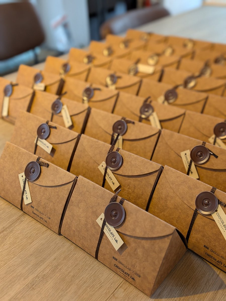 CHOCOLATE_Lab2's tweet image. バレンタインデーにオープンされるヨガスタジオSTELLA YOGA様へ、プチギフトを納めさせていただきました。

チョコレートラボでは、ウエディングや法要の引き菓子等のプチギフトの他、ホームパーティから各種イベント、クリエイティブなお仕事のサポートサービスとしてケータリングも承っております。