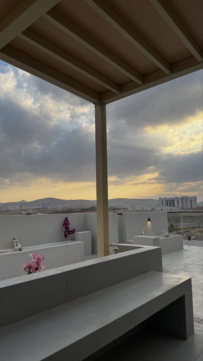 EliteReal9's tweet photo. فيلا فاخرة بمواصفات عالية
📍 الموقع: مسقط _ الخوض السابعة 
🏡 تـفاصيل الـفيلا:
▪️ مساحة الأرض:400 م²
▪️ مساحة البناء:562 م²
▪️ الغرف: 7 غرف نوم + 9 دورات مياه.
▪️ مجلس + صالة 
 ▪️مسبح خارجي + مصعد + مطبخ + مخزن + منطقة غسيل + سطح مجهز
💰 السعر: 182 الف ر. ع

📲 للتواصل: 72211221 https://t.co/koYJx6KQti