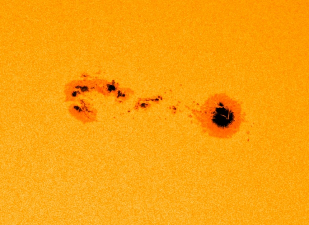 [UPDATE: 6:15 UTC]: another look at AR 4366. The decay slowly continues ...