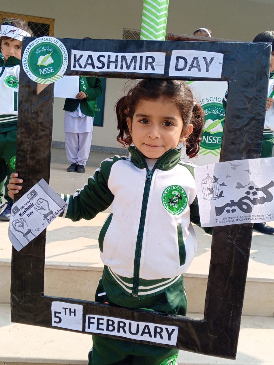 RanaSikandarH's tweet photo. Students of Nawaz Sharif School of Eminence Jalalpur Pirwala Multan stand in solidarity with the people of Kashmir. A powerful expression of unity for the right to self-determination, freedom &amp; human dignity.
@NSSEMultan 
#KashmirSolidarityDay https://t.co/rnfOqfSr47