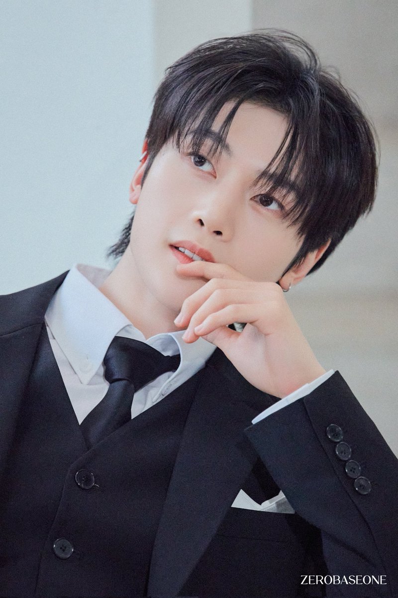 ✨Mnet plus✨ 𝟘𝟚𝟘𝟝 ZEROBASEONE Special Limited Album [𝐑𝐄