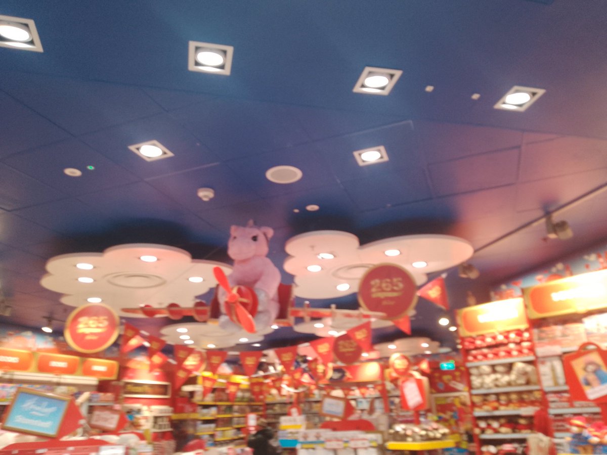 Good morning <a href="/STN_Airport/">London Stansted Airport</a>, this little bear would like to go on another adventure......  But I might just need a new suitcase first from <a href="/LEGO_Group/">LEGO</a> or a flying unicorn from <a href="/HamleysOfficial/">HamleysOfficial</a> ? #tarlietravels