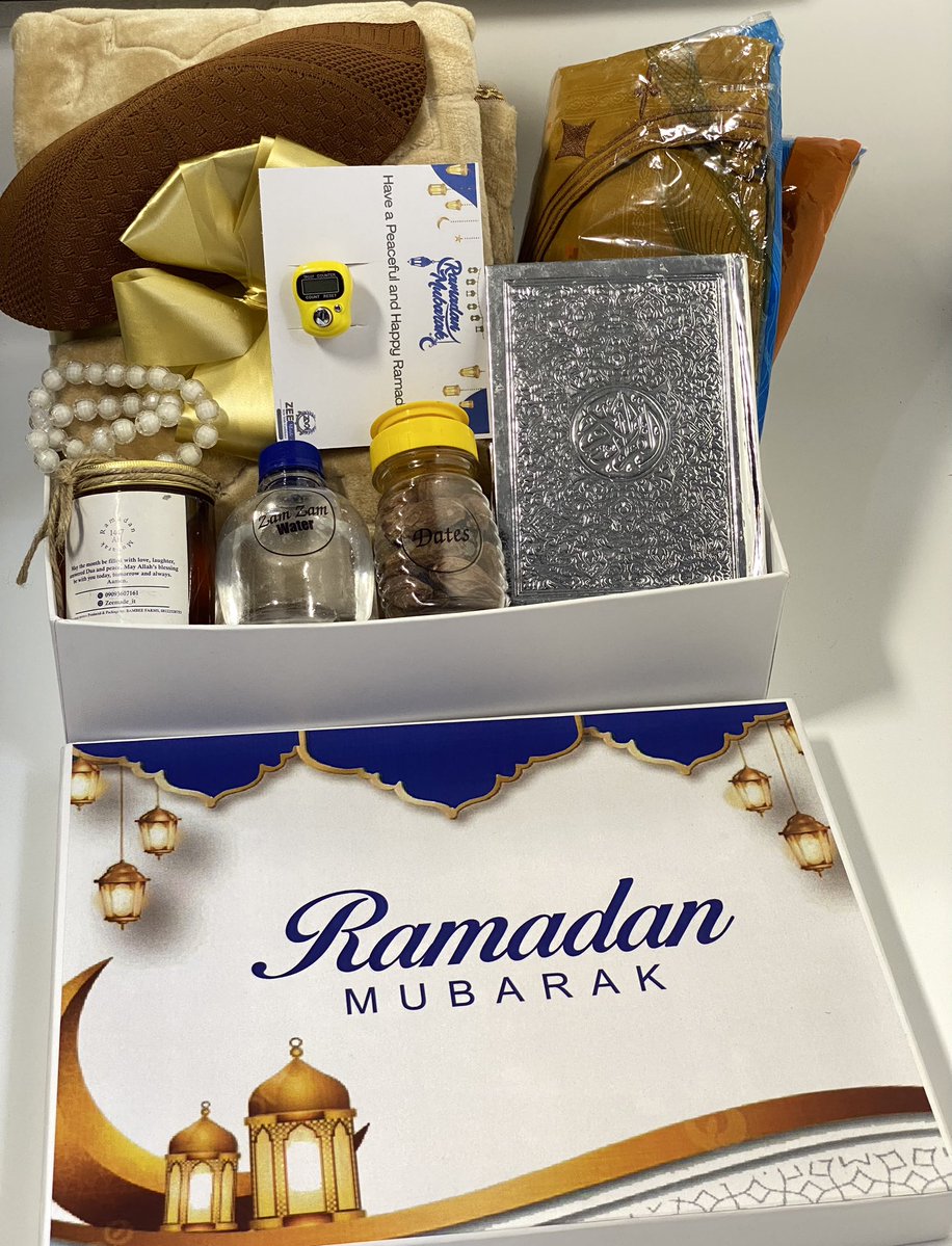 zeemade_it's tweet image. I take God beg you help me RETWEET.🙏

RAMADAN PACKAGE FOR HIM.

Put a smile on the men  that matters to you with our Amani box.🥰

Content; Jalab, cap, prayermat, Quran, pure honey, counter, teabih, zamzam Water and Dates.
🏷️ 48,000ngn.

Lagos📍