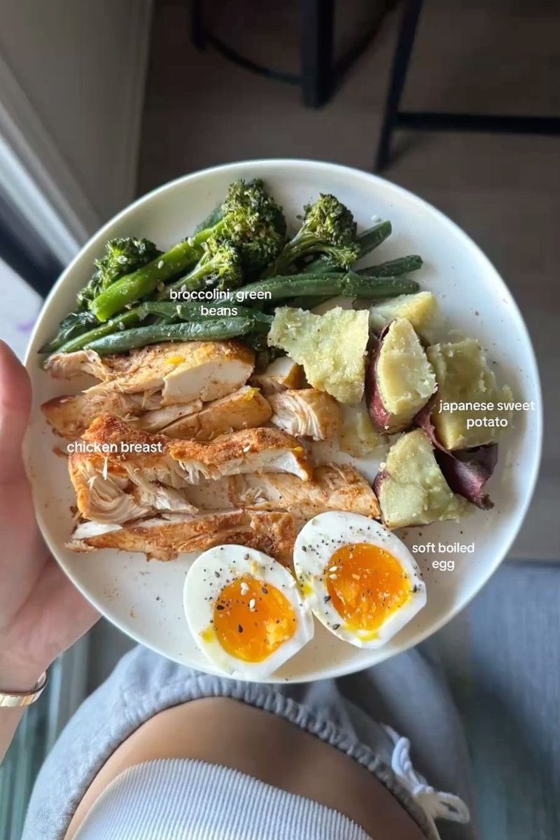 ceelune_'s tweet image. sculpting the mind, body and soul