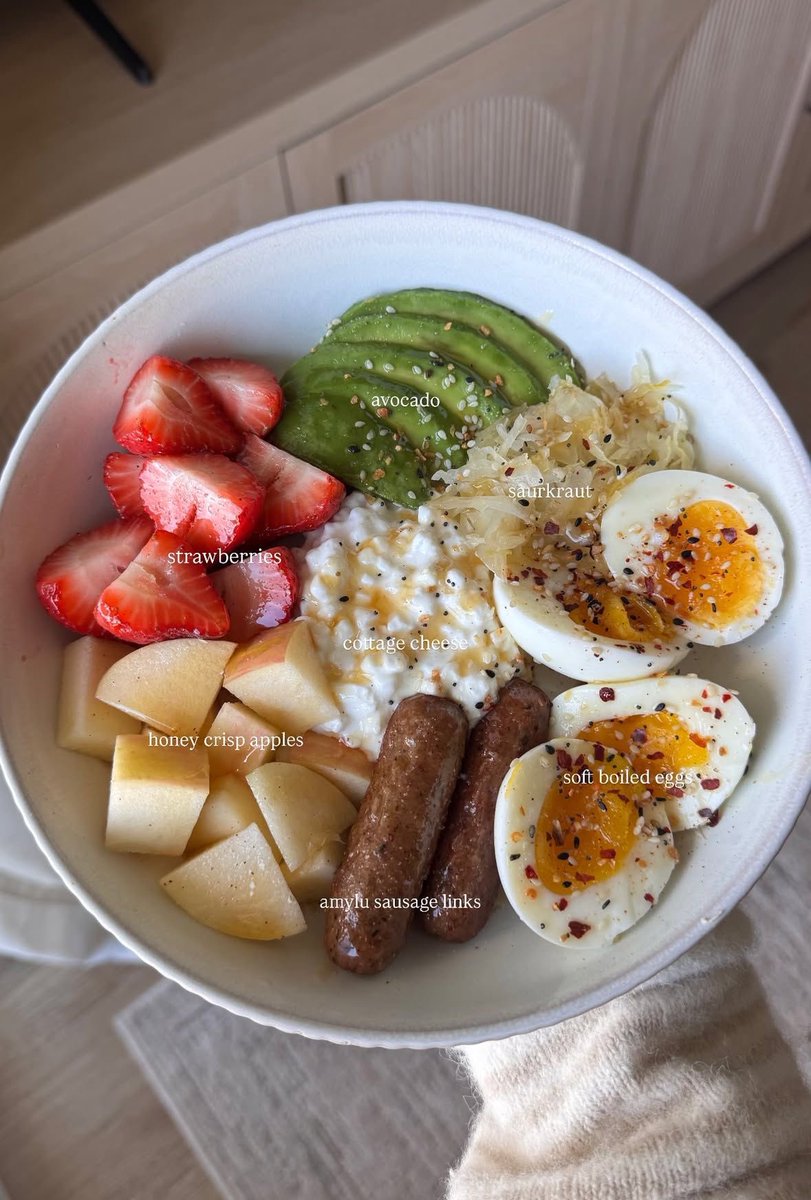 ceelune_'s tweet image. sculpting the mind, body and soul