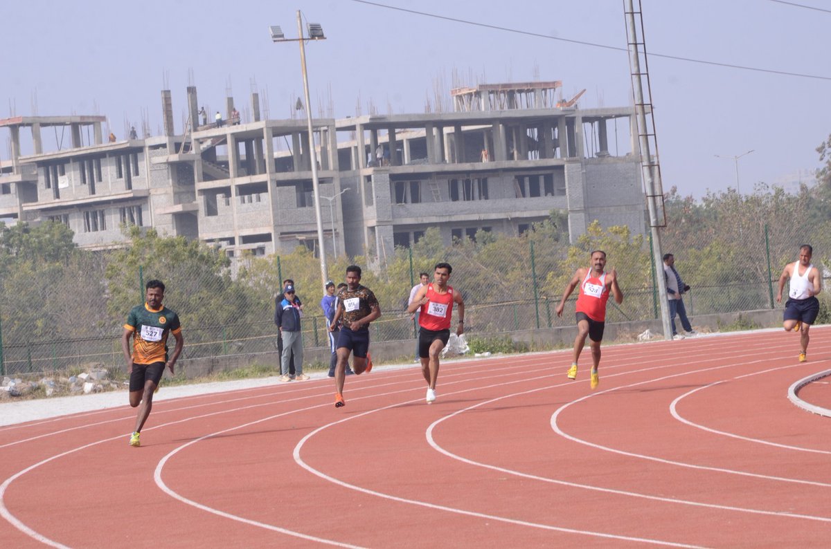 DGFSCDHG🇮🇳 tweet media