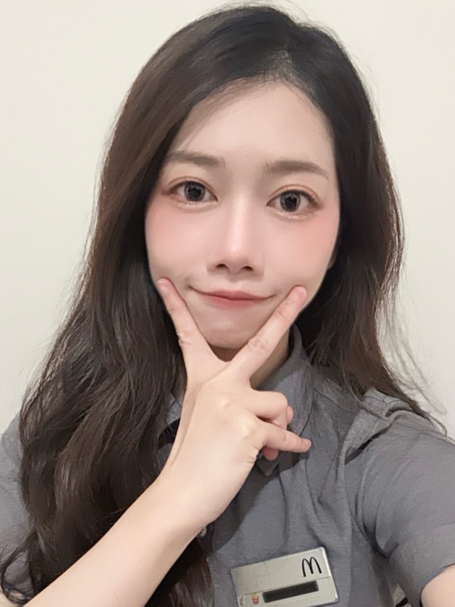 麥當勞女孩 tweet media