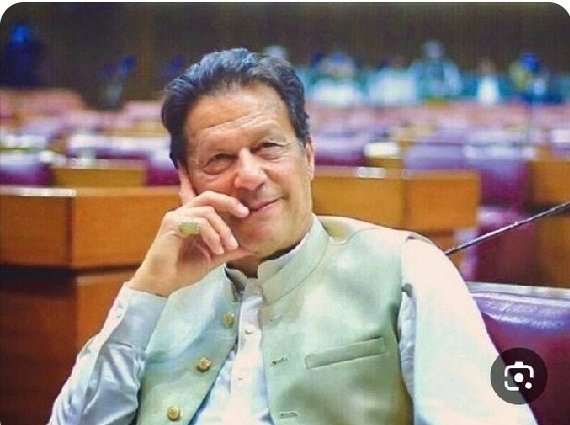 ALINA HAYAT tweet media