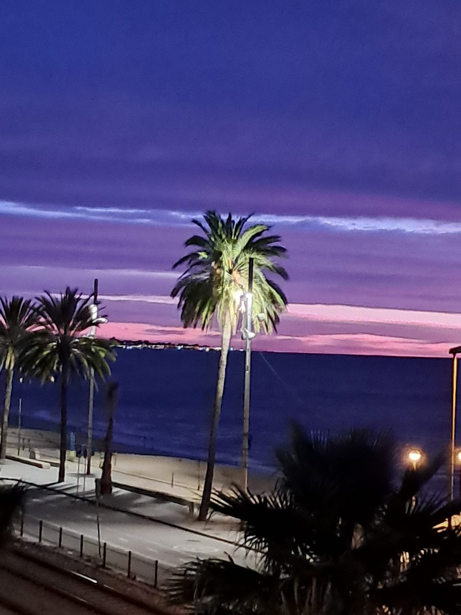 Dijous. Ja falta poc